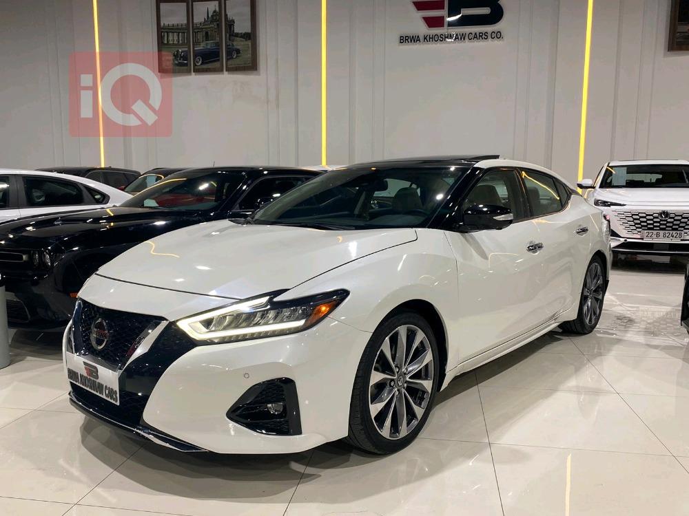 Nissan Maxima